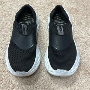 HOKA OneOne Slip Ons Black Size W7